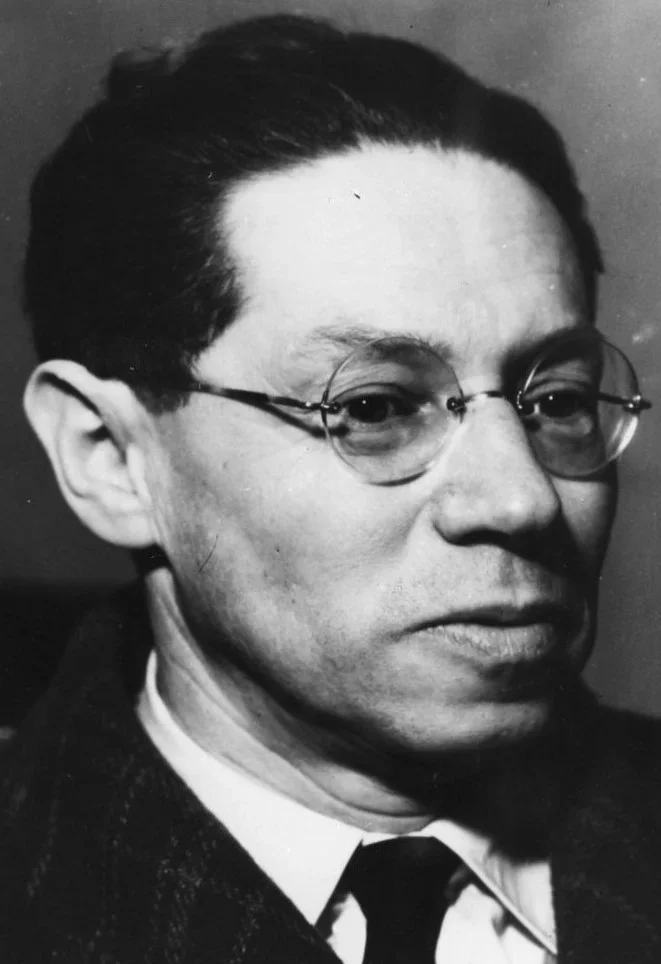Photograph of Lion Feuchtwanger, 1933